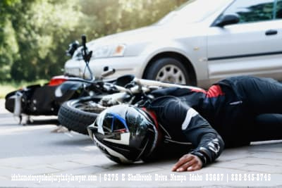 image stating Idaho Motorcycle Injury Attorney Catastrophic Accidents, Left-Turn Accidents Involving Motorcycles